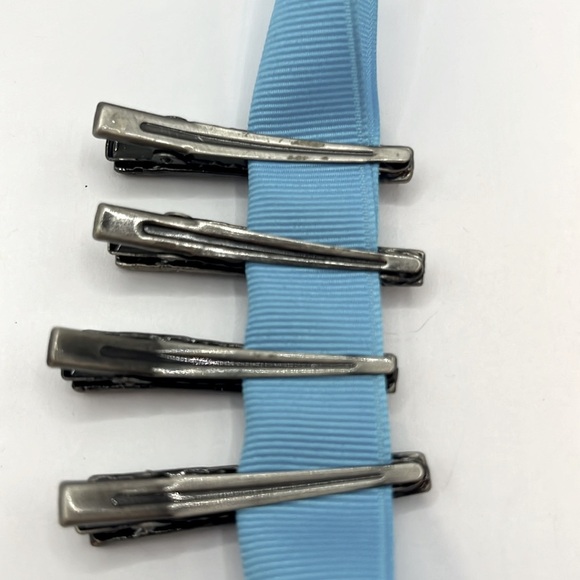 Stylish Hair Clips with Turquoise Floral Design Alligator Clips 8 Assortment - Picture 8 of 13